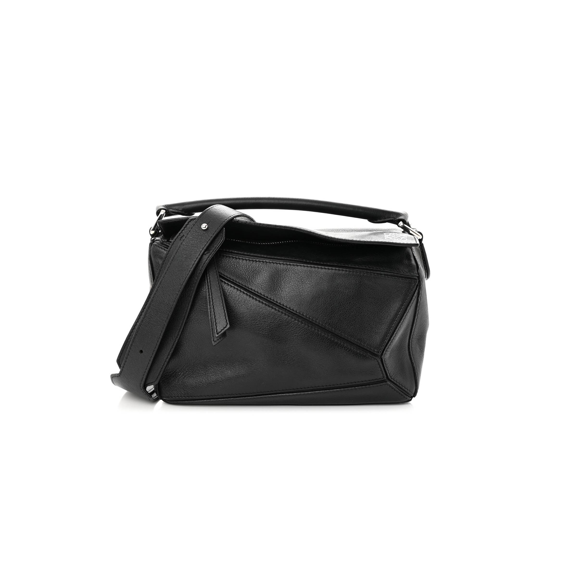 LOEWE CALFSKIN SMALL PUZZLE BAG BLACK (24*16.5*10.5cm) LOEWE CALFSKIN SMALL PUZZLE BAG BLACK (24*16.5*10.5cm)