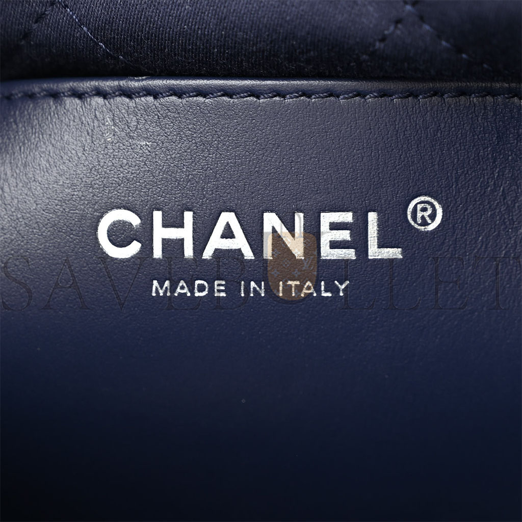 CHANEL STITCHED DENIM QUILTED MINI CHANEL 22 BLUE (19*18*6cm) CHANEL STITCHED DENIM QUILTED MINI CHANEL 22 BLUE (19*18*6cm)