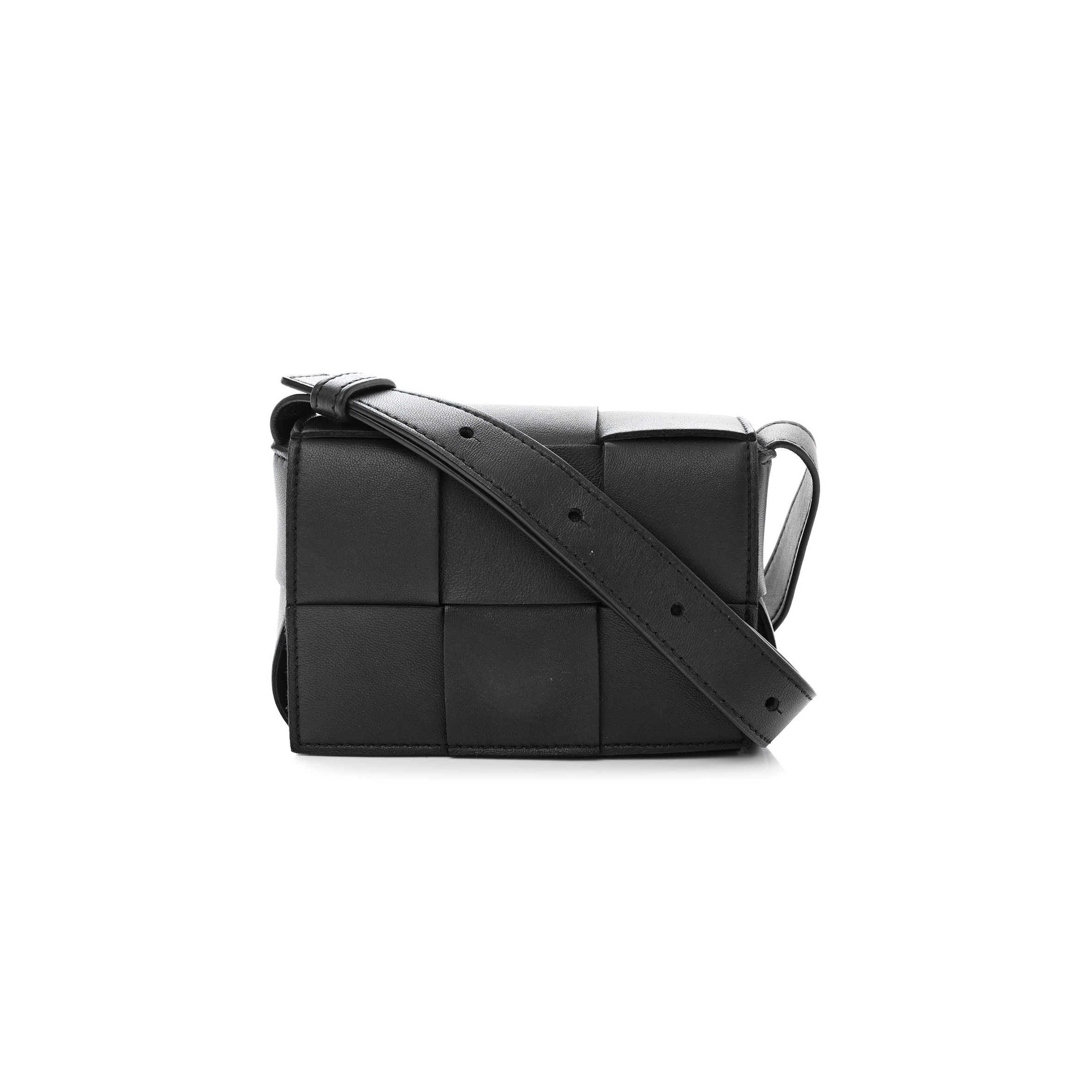 BOTTEGA VENETA LAMBSKIN MAXI INTRECCIO CANDY CASSETTE CROSSBODY BAG BLACK (12*8*4cm) BOTTEGA VENETA LAMBSKIN MAXI INTRECCIO CANDY CASSETTE CROSSBODY BAG BLACK (12*8*4cm)