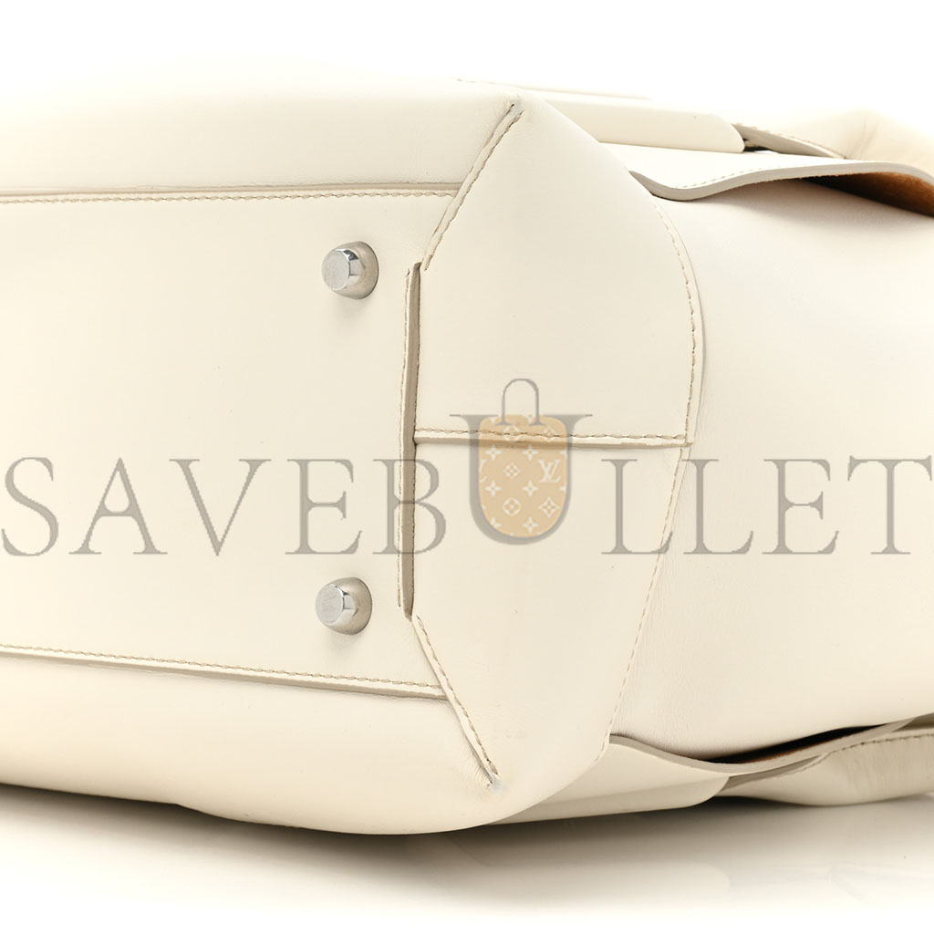 BOTTEGA VENETA FRENCH CALFSKIN MAXI INTRECCIATO LARGE ARCO BIANCO (38*30*14cm) BOTTEGA VENETA FRENCH CALFSKIN MAXI INTRECCIATO LARGE ARCO BIANCO (38*30*14cm)