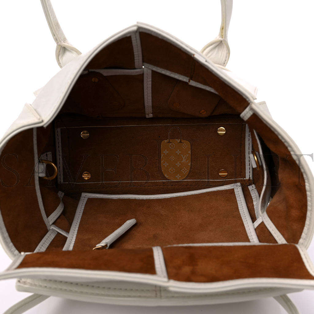 BOTTEGA VENETA PAPER CALFSKIN MAXI INTRECCIATO MINI ARCO SLOUCH PLASTER (18*17*8cm) BOTTEGA VENETA PAPER CALFSKIN MAXI INTRECCIATO MINI ARCO SLOUCH PLASTER (18*17*8cm)
