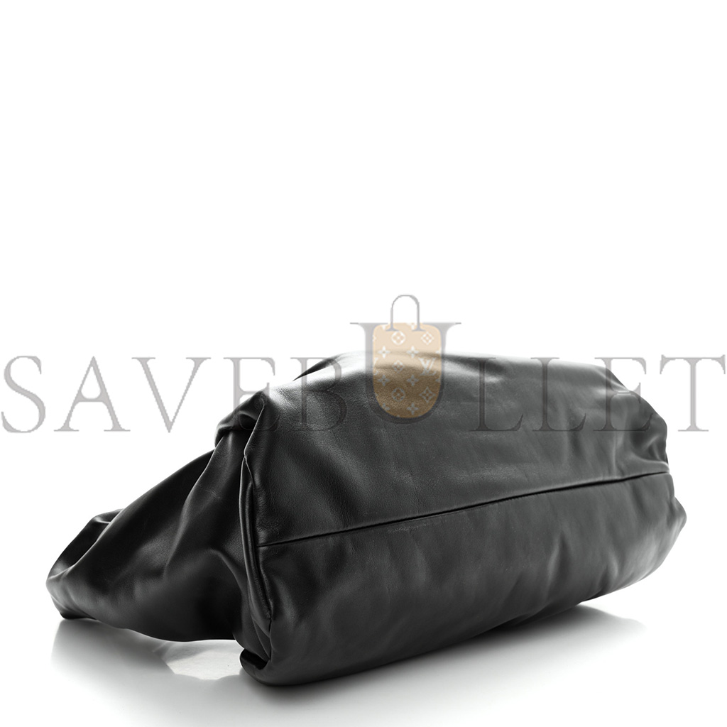 BOTTEGA VENETA SMOOTH BUTTER CALFSKIN SMALL THE SHOULDER POUCH BLACK (39*22*15cm) BOTTEGA VENETA SMOOTH BUTTER CALFSKIN SMALL THE SHOULDER POUCH BLACK (39*22*15cm)