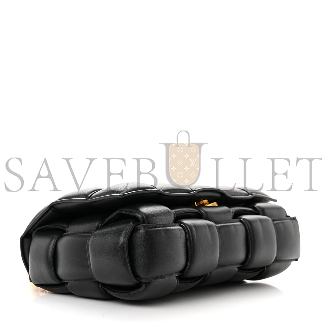 BOTTEGA VENETA LAMBSKIN MAXI INTRECCIO PADDED CHAIN CASSETTE CROSSBODY BAG BLACK (27*18*8cm) BOTTEGA VENETA LAMBSKIN MAXI INTRECCIO PADDED CHAIN CASSETTE CROSSBODY BAG BLACK (27*18*8cm)