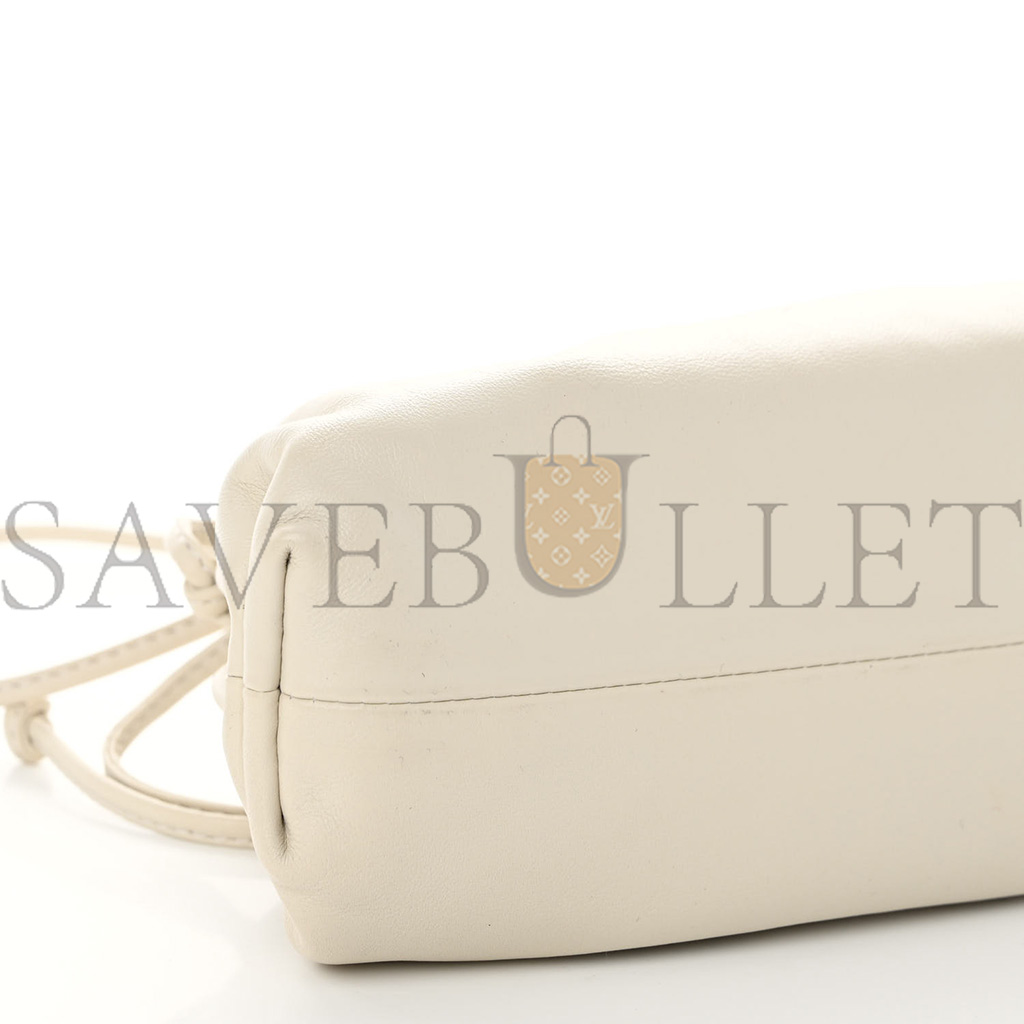 BOTTEGA VENETA BUTTER CALFSKIN THE MINI POUCH PLASTER (23*11*5cm) BOTTEGA VENETA BUTTER CALFSKIN THE MINI POUCH PLASTER (23*11*5cm)