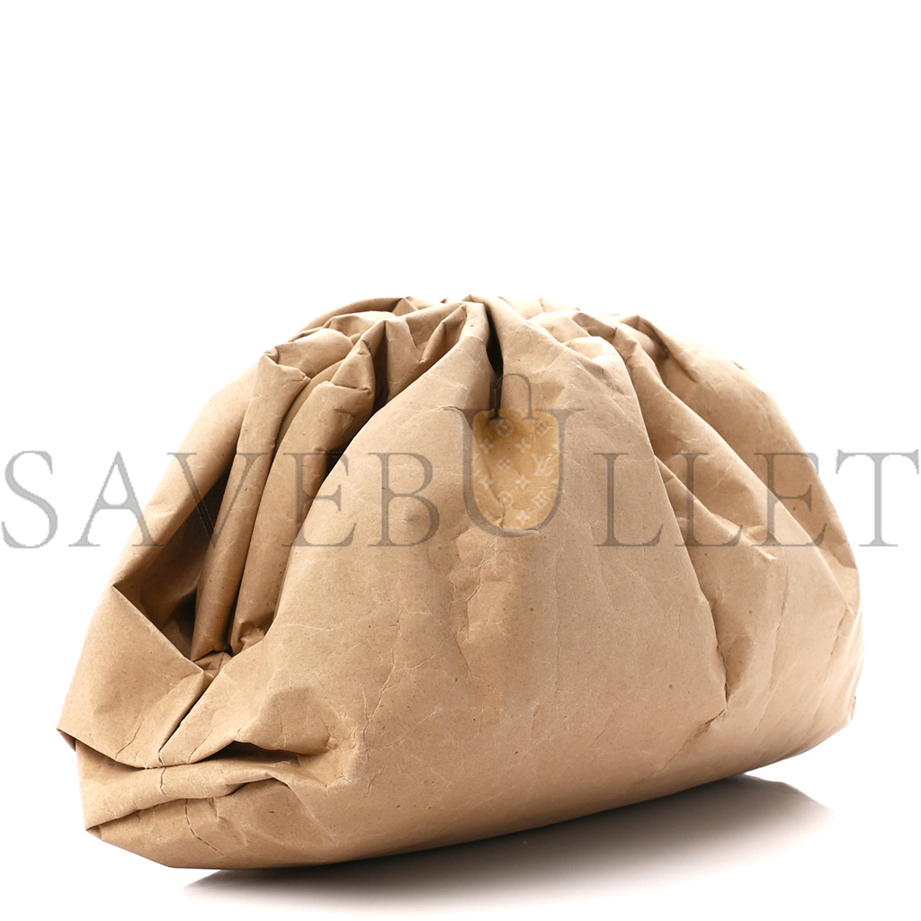 BOTTEGA VENETA CARTA THE POUCH OVERSIZED CLUTCH KRAFT (38*20*9cm) BOTTEGA VENETA CARTA THE POUCH OVERSIZED CLUTCH KRAFT (38*20*9cm)