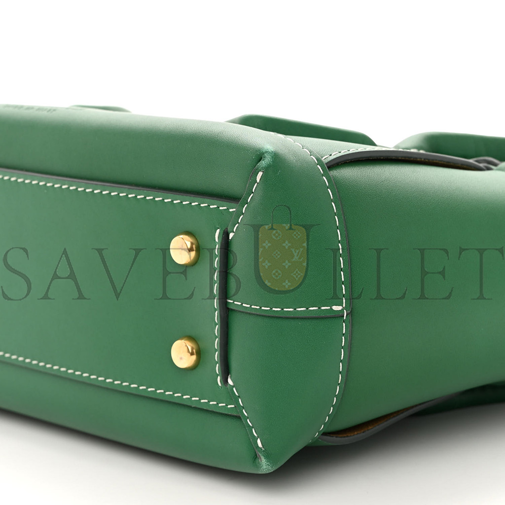 BOTTEGA VENETA FRENCH CALFSKIN MAXI INTRECCIATO ARCO 33 RACING GREEN (22*22*9cm) BOTTEGA VENETA FRENCH CALFSKIN MAXI INTRECCIATO ARCO 33 RACING GREEN (22*22*9cm)