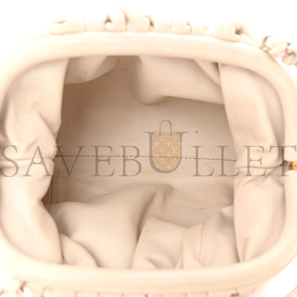 BOTTEGA VENETA BUTTER CALFSKIN THE MINI POUCH MIST (22*11*9cm) BOTTEGA VENETA BUTTER CALFSKIN THE MINI POUCH MIST (22*11*9cm)