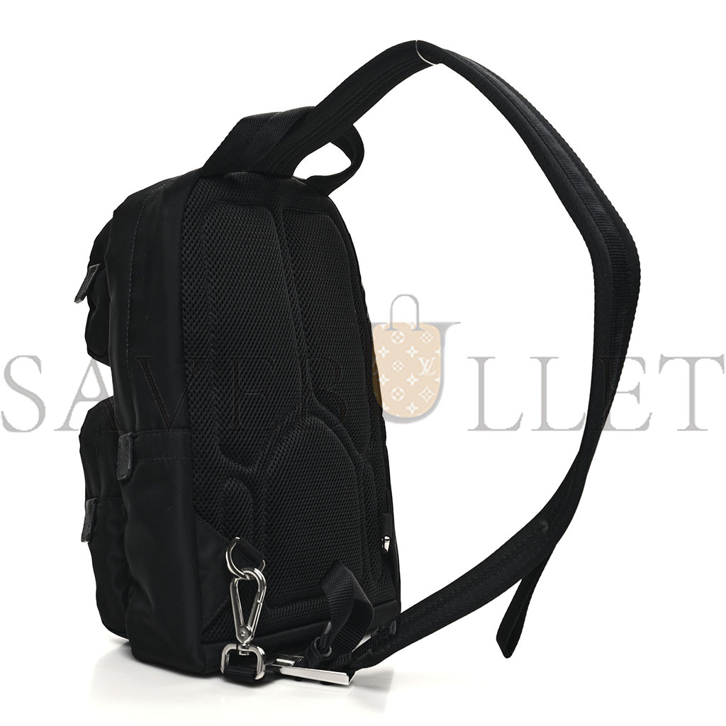 PRADA TESSUTO NYLON MONTAGNA SLING BACKPACK BLACK (32*20*6cm) PRADA TESSUTO NYLON MONTAGNA SLING BACKPACK BLACK (32*20*6cm)