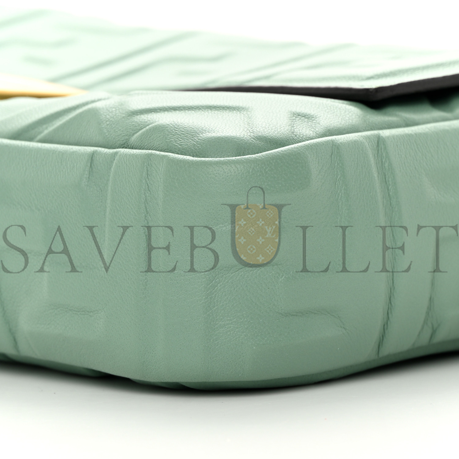 FENDI NAPPA FF 1974 EMBOSSED BAGUETTE MENTA (26*17*6cm) FENDI NAPPA FF 1974 EMBOSSED BAGUETTE MENTA (26*17*6cm)