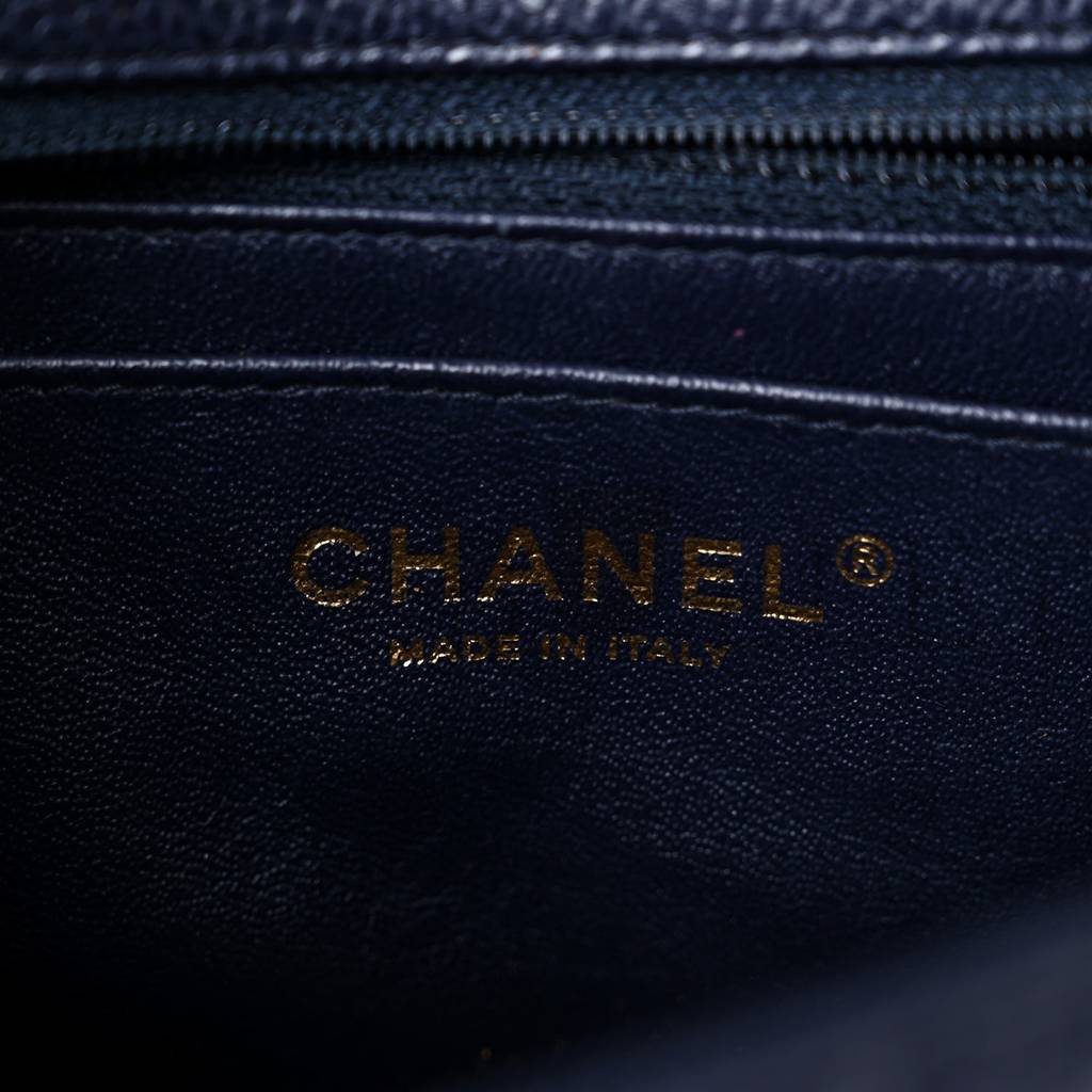 CHANEL CAVIAR QUILTED MINI RECTANGULAR FLAP NAVY GOLD HARDWARE (20.3*12.7*6.4cm) CHANEL CAVIAR QUILTED MINI RECTANGULAR FLAP NAVY GOLD HARDWARE (20.3*12.7*6.4cm)