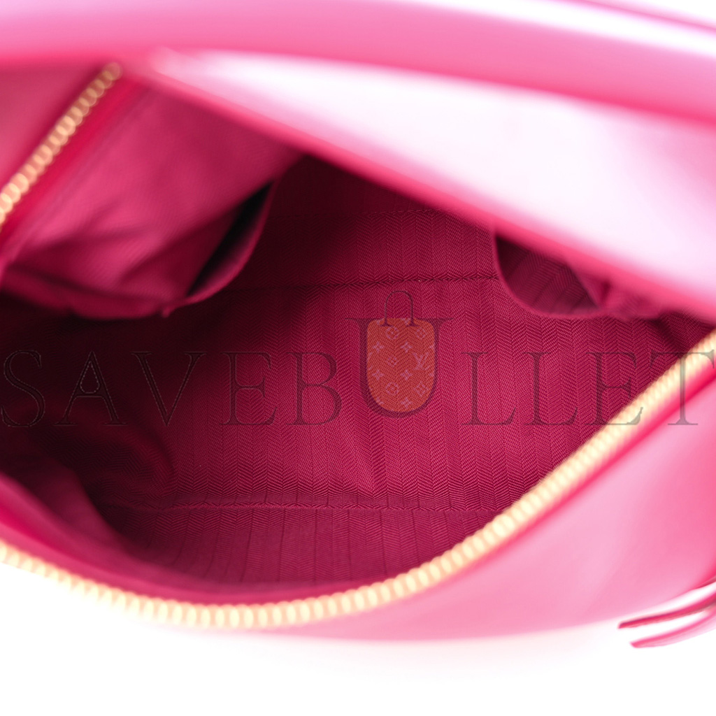 LOEWE SATIN CALFSKIN MONOCHROME SMALL PUZZLE EDGE BAG RUBY RED GLAZE (24*16.5*10.5cm) LOEWE SATIN CALFSKIN MONOCHROME SMALL PUZZLE EDGE BAG RUBY RED GLAZE (24*16.5*10.5cm)