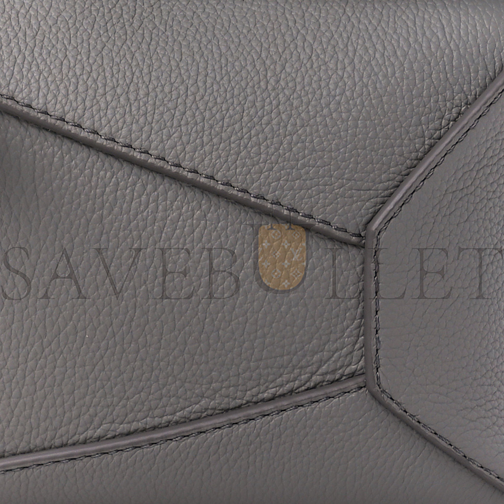 LOEWE SOFT GRAINED CALFSKIN SMALL PUZZLE EDGE BAG PEARL GREY (24*16.5*10.5cm) LOEWE SOFT GRAINED CALFSKIN SMALL PUZZLE EDGE BAG PEARL GREY (24*16.5*10.5cm)