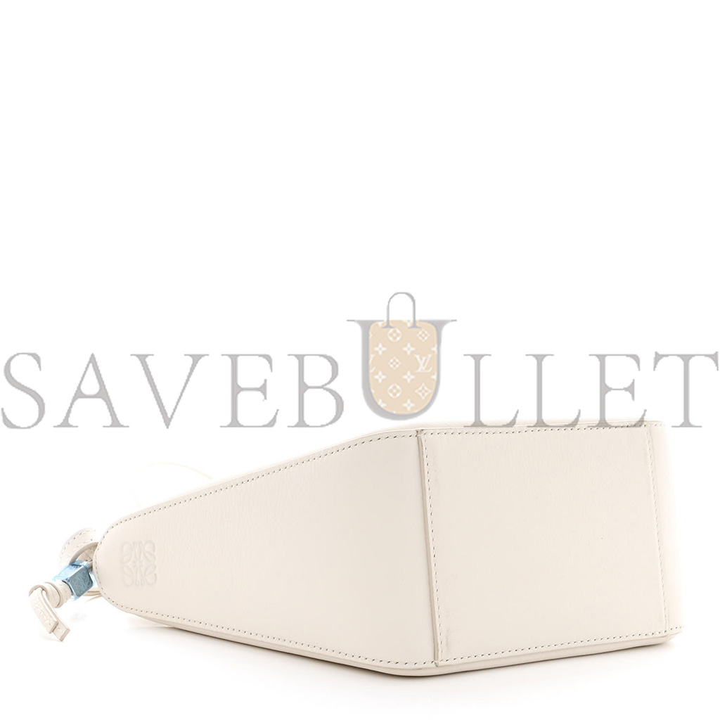 LOEWE CALFSKIN MINI HAMMOCK HOBO SOFT WHITE (17*15*10cm) LOEWE CALFSKIN MINI HAMMOCK HOBO SOFT WHITE (17*15*10cm)