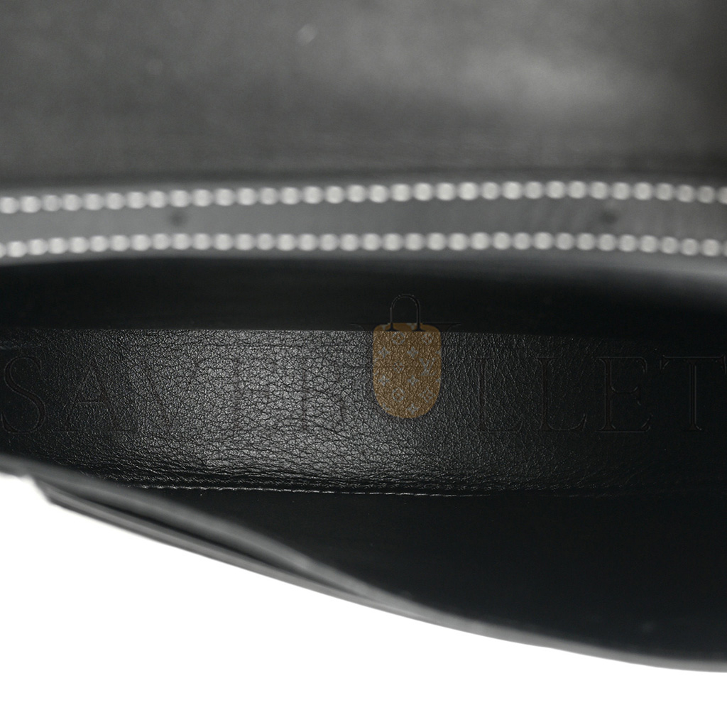 LOEWE SOFT CALFSKIN HEEL BAG BLACK SOFT WHITE (18*15*4cm) LOEWE SOFT CALFSKIN HEEL BAG BLACK SOFT WHITE (18*15*4cm)