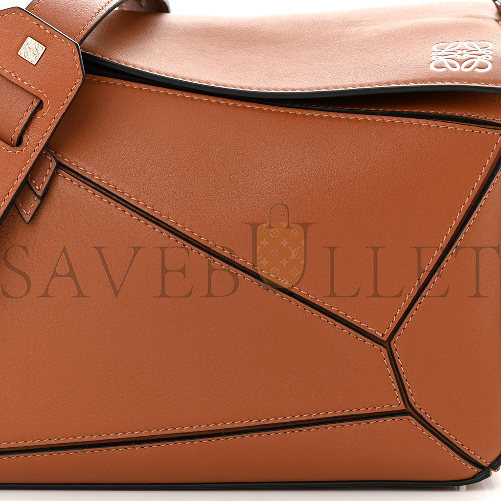 LOEWE SHINY NAPPA PUFFER PUZZLE HOBO BLACK (24*16.5*10.5cm) LOEWE SHINY NAPPA PUFFER PUZZLE HOBO BLACK (24*16.5*10.5cm)