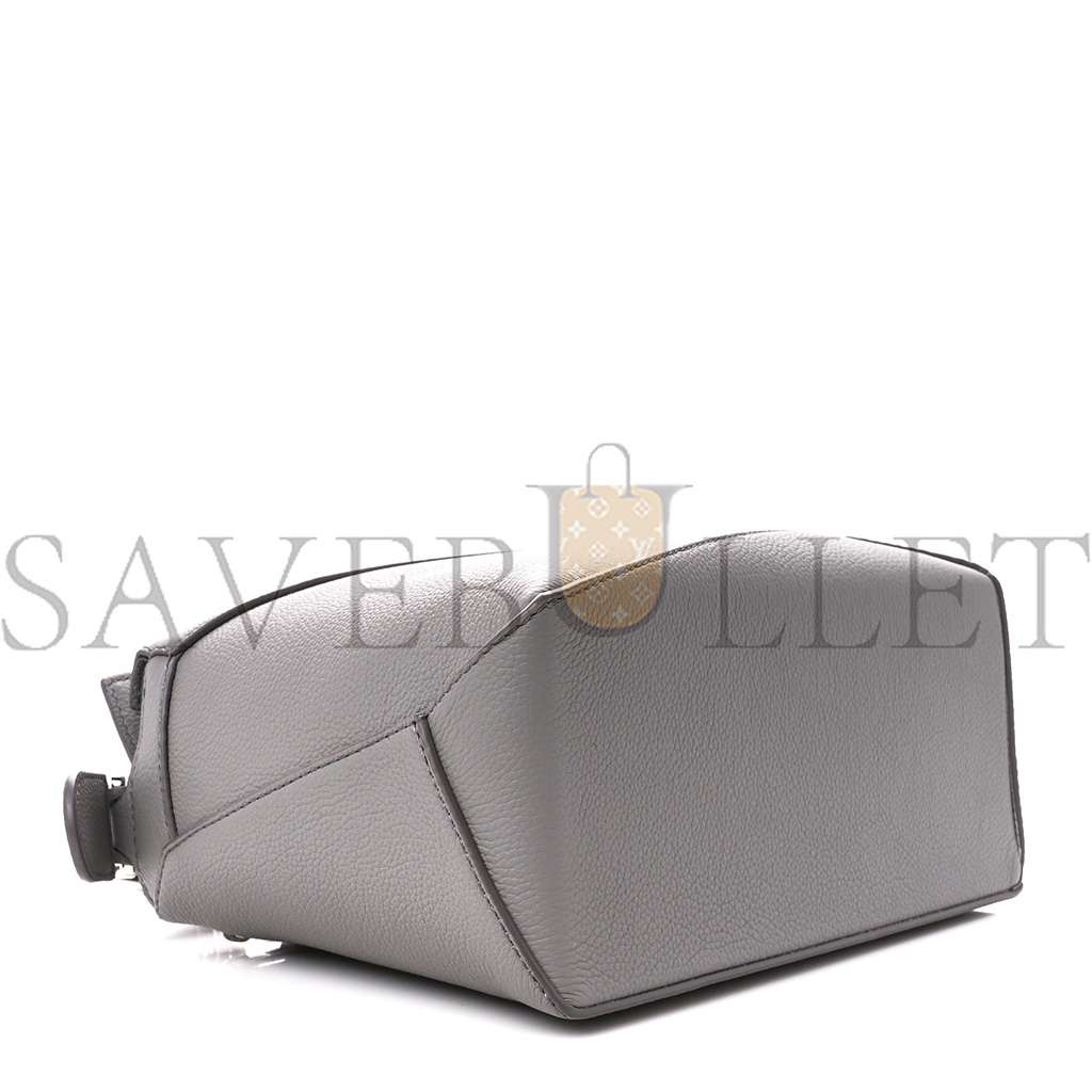 LOEWE SOFT GRAINED CALFSKIN SMALL PUZZLE EDGE BAG PEARL GREY (24*16.5*10.5cm) LOEWE SOFT GRAINED CALFSKIN SMALL PUZZLE EDGE BAG PEARL GREY (24*16.5*10.5cm)
