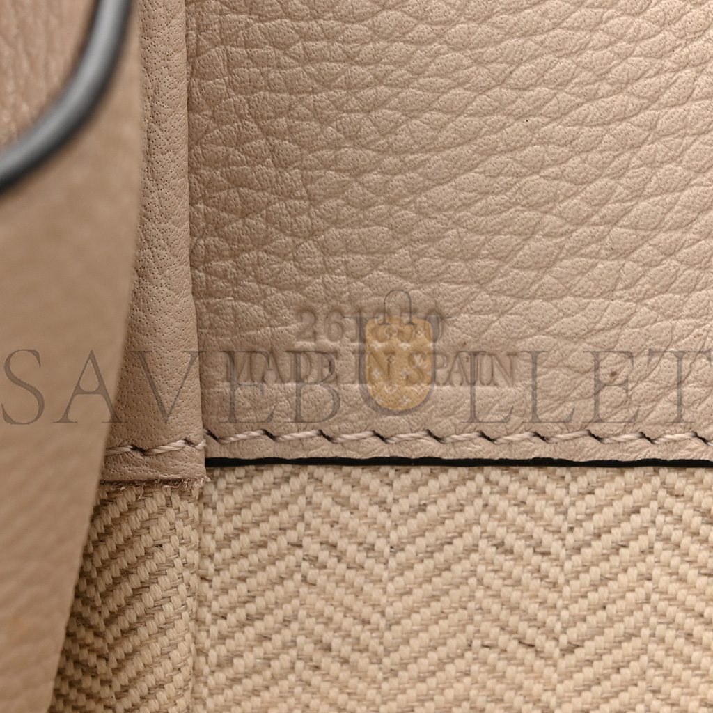 LOEWE GRAINED CALFSKIN SMALL HAMMOCK SHOULDER BAG SAND (30*25*13.5cm) LOEWE GRAINED CALFSKIN SMALL HAMMOCK SHOULDER BAG SAND (30*25*13.5cm)
