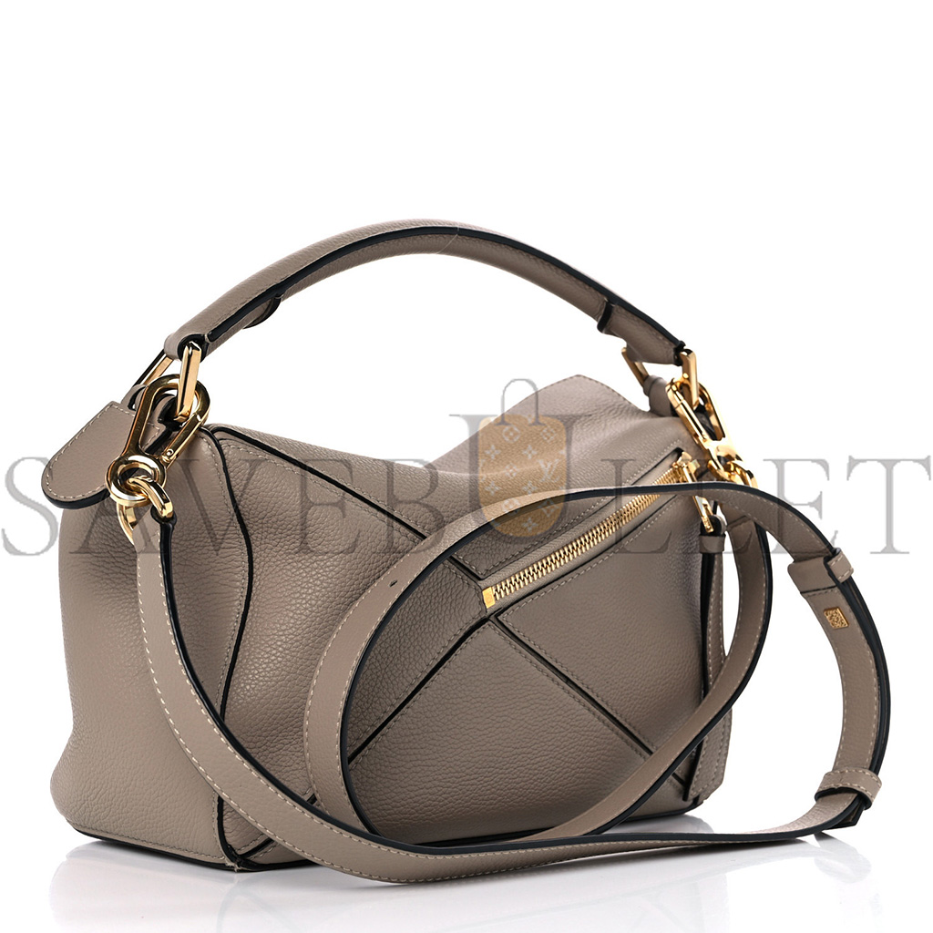 LOEWE GRAINED CALFSKIN SMALL PUZZLE BAG SAND (24*16.5*10.5cm) LOEWE GRAINED CALFSKIN SMALL PUZZLE BAG SAND (24*16.5*10.5cm)