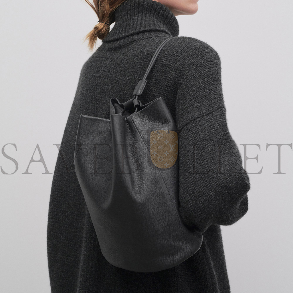 THE ROW JOE BACKPACK IN LEATHER BLACK W1632L31BAG (30*25*17cm) THE ROW JOE BACKPACK IN LEATHER BLACK W1632L31BAG (30*25*17cm)
