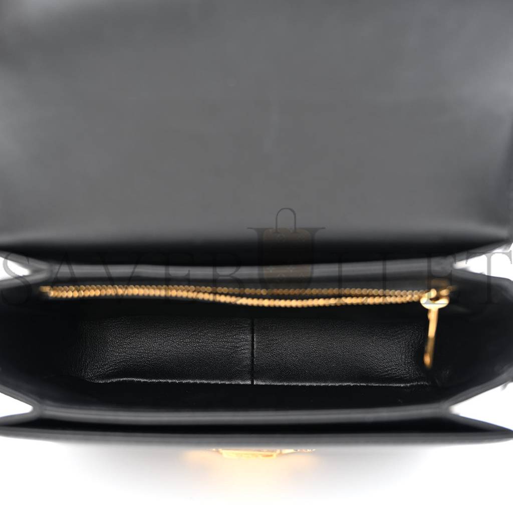 CELINE SHINY CALFSKIN TEEN TRIOMPHE BLACK (18*13*7cm) CELINE SHINY CALFSKIN TEEN TRIOMPHE BLACK (18*13*7cm)